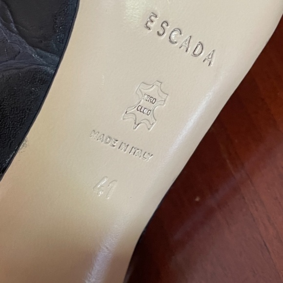 Escada  Designer NWOT Leather Sling back Pump - Picture 14 of 16